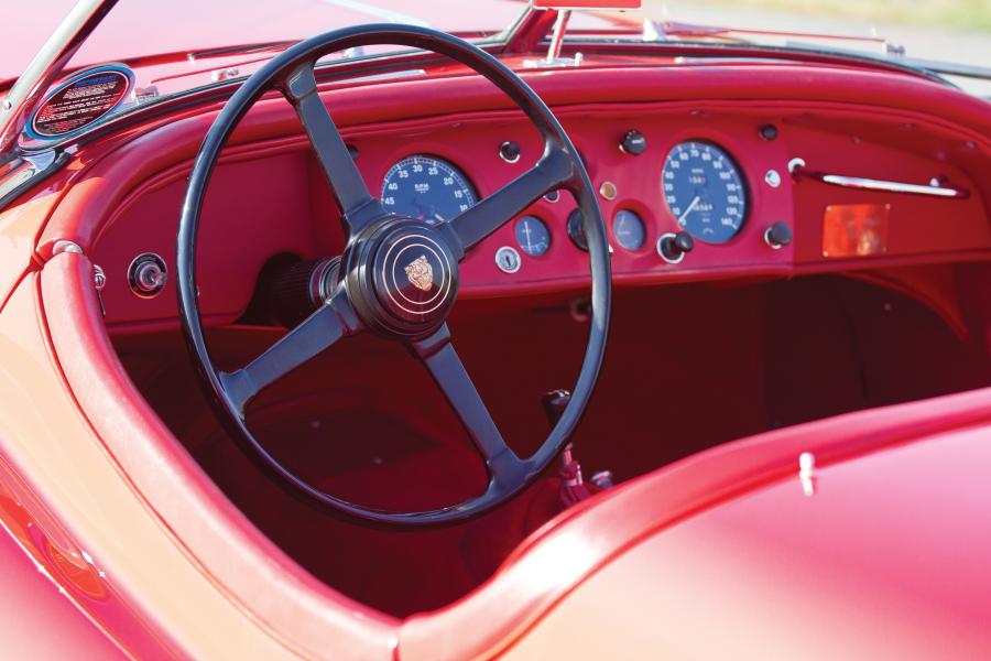  Jaguar XK140 MC Roadster 1956 года  (фото 29 из 44)